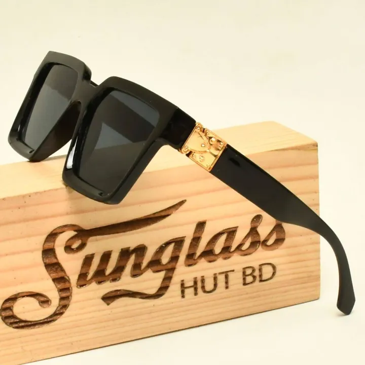 Stylish Black & Golden Sunglasses for Men – Fashionable UV Sun Glass
