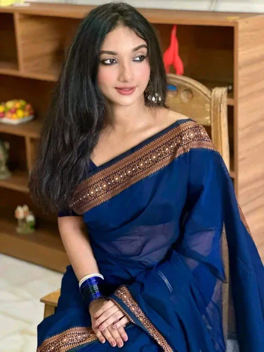 Elegant Tangail Tant Halfsilk Nakshi Par Saree for Women