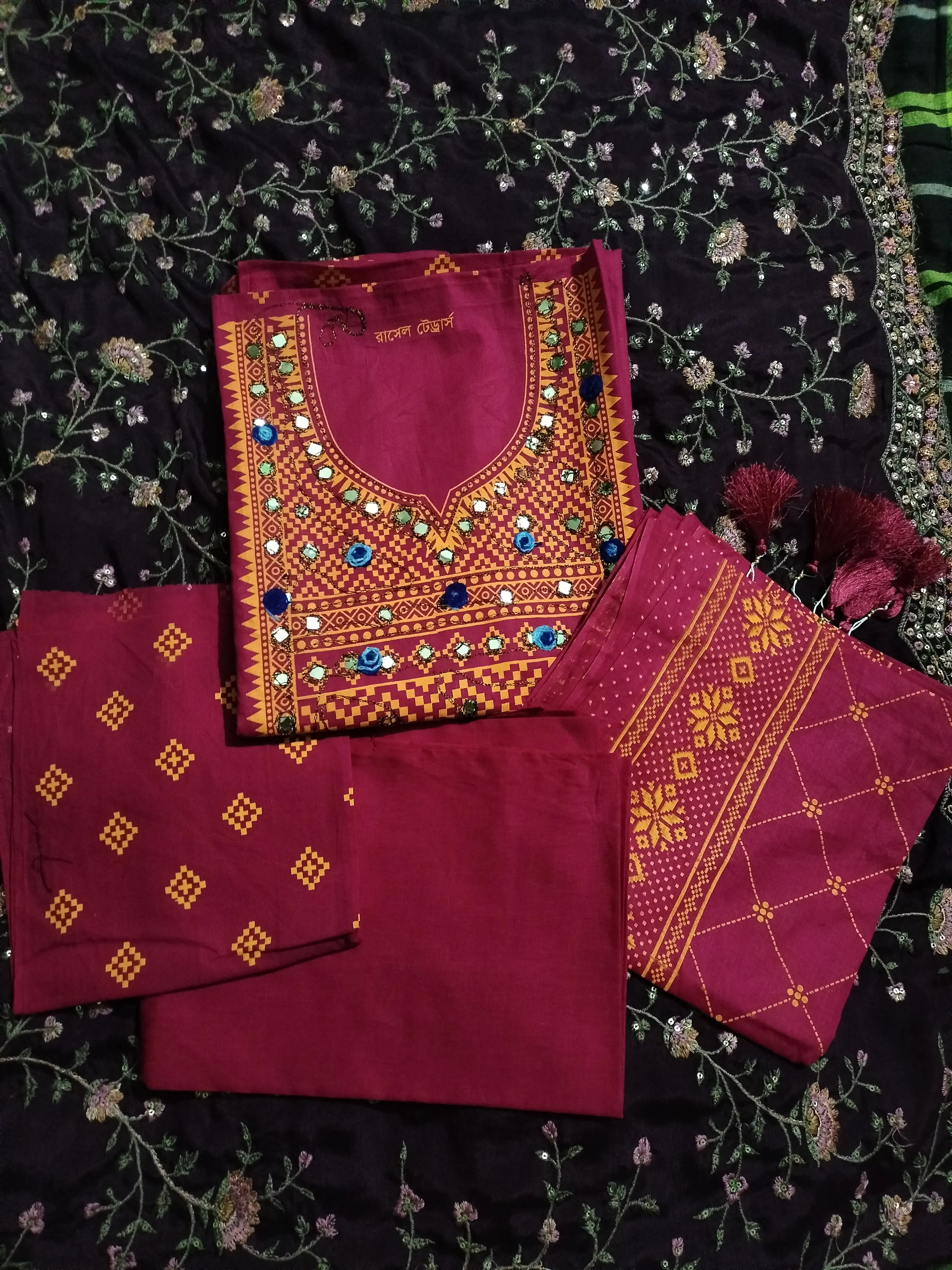 Women’s Stylish Shalwar Kameez – Elegant & Comfortable