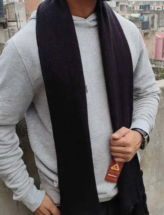 Stylathon Black Winter Muffler – Soft & Warm, Free Size